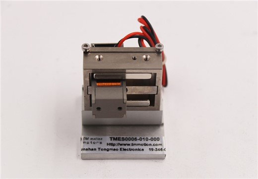What is the speed and precision that Tongmao voice coil motors can achieve?