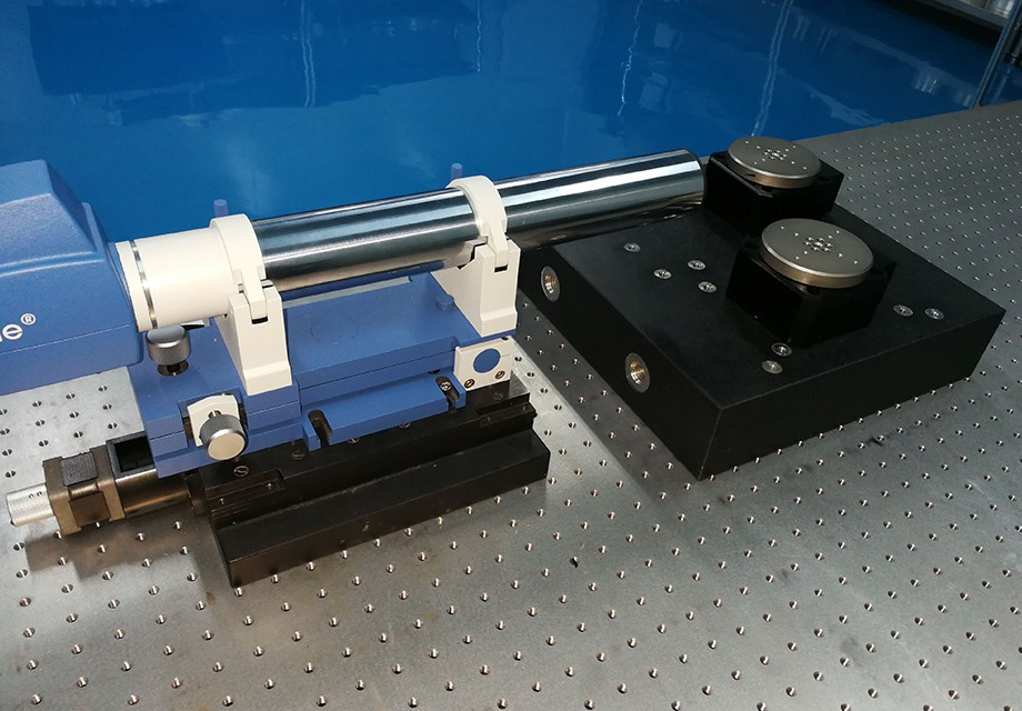 High-precision turntable High-precision turntable
